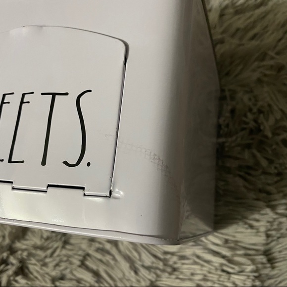 ❌SOLD❌ RAE DUNN sweets tin canister - Picture 5 of 6